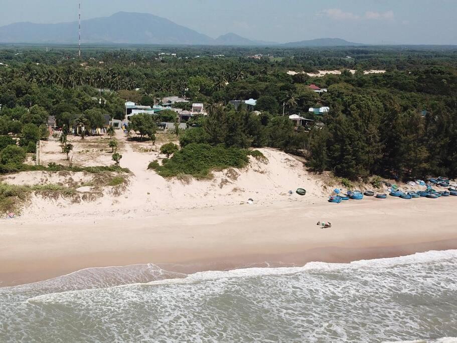 Fisherman Village Boutique Villas - Beachfront Ham Tan Buitenkant foto