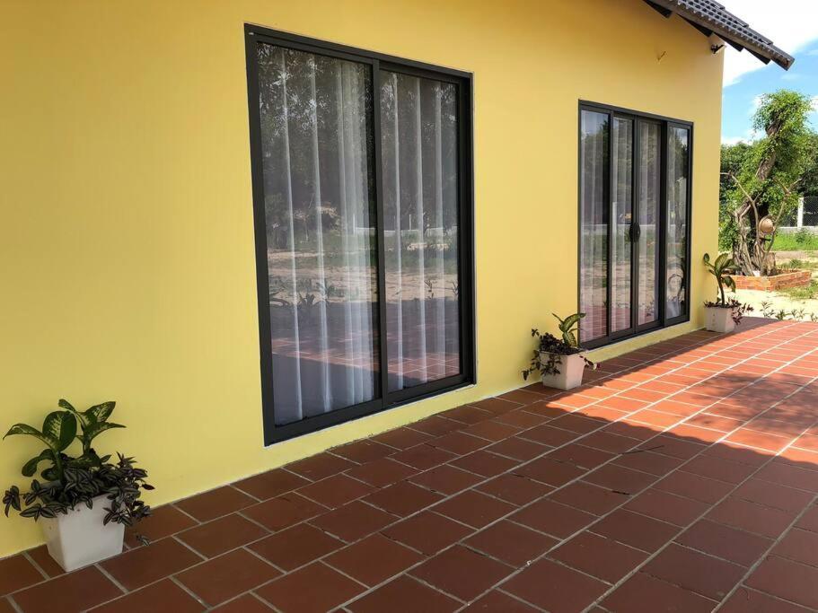 Fisherman Village Boutique Villas - Beachfront Ham Tan Buitenkant foto